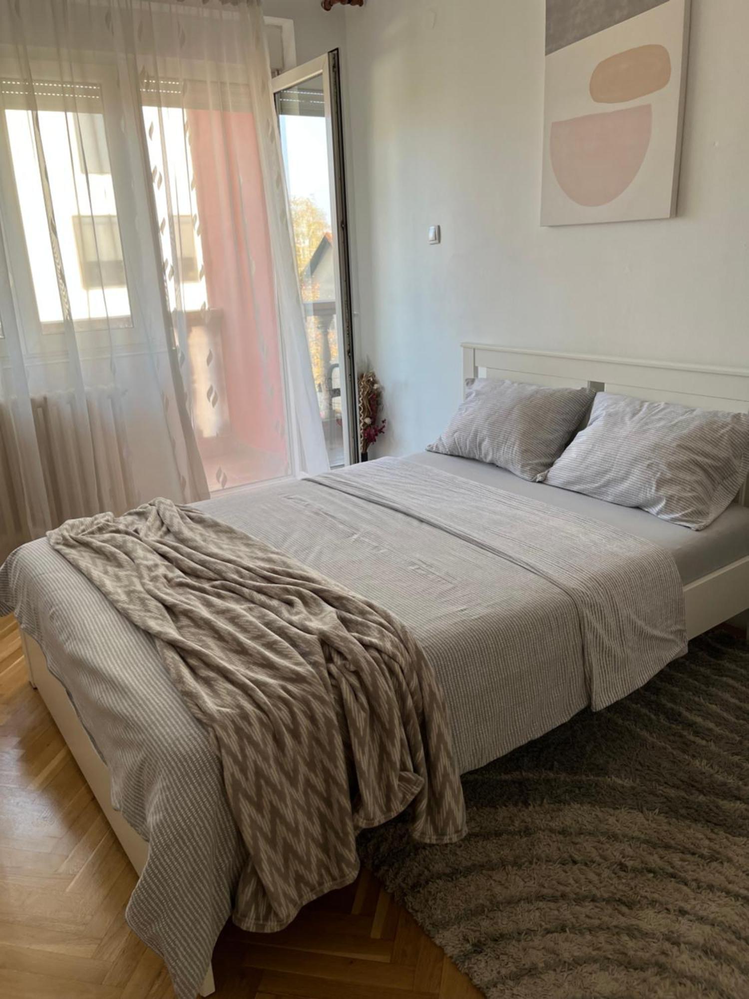 Appartamento Nikola Ns2 Novi Sad Esterno foto